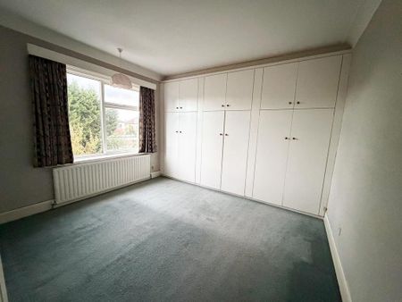 5 bedroom semi-detached house to rent - Photo 3