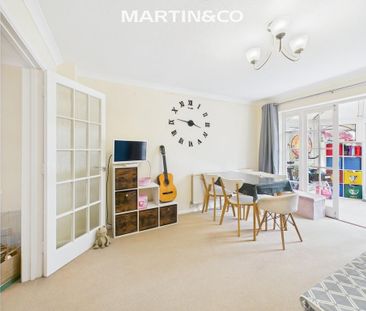 4 bedroom detached house to rent - Photo 3