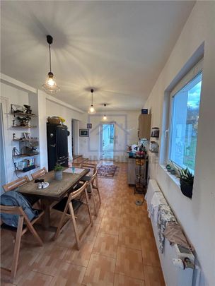 Casa de inchiriat in Sibiu - 6 camere, teren 1030 mp, pet friendly, zona Viile Sibiului de inchiriat - Fotografie 1