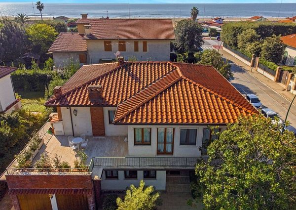 via solferino, 5, Forte dei Marmi, Tuscany 55042