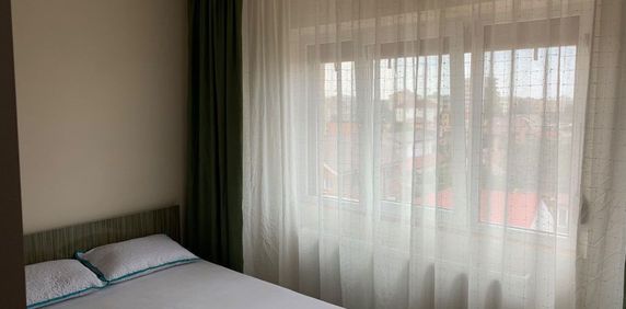 Apartament cu 3 camere centrala gaz Inel II - Photo 2