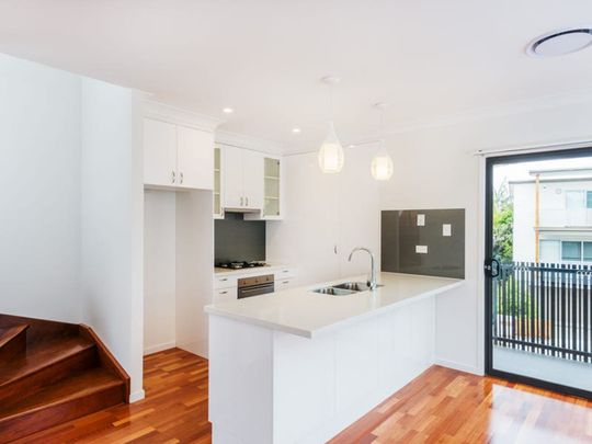 4 Greene Street, 4051, Newmarket Qld - Photo 1