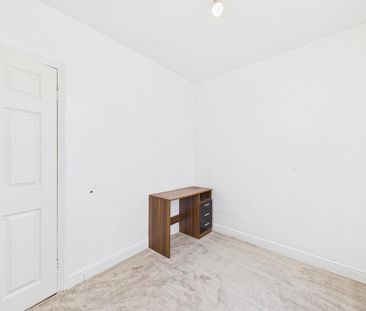 Zig Zag Road, Wallasey, 4 bedroom, House - Mid Terrace - Photo 5