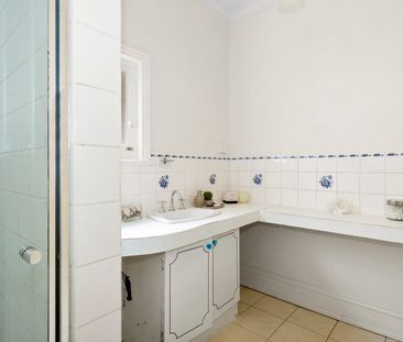 A double-fronted charmer - Photo 6