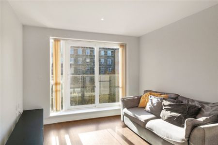 Bromyard Avenue - Photo 4