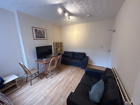 Kimbolton Avenue, Nottingham - Photo 2