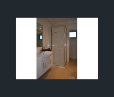 FULLY FURNISHED - AVALIABLE AUGUST 2026 - Photo 5