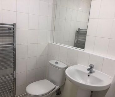 Columbia Close, Gloucester - Photo 2