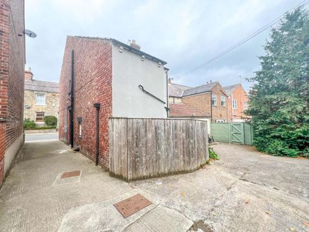 2 bedroom apartment to rent - Photo 3