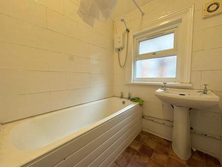 7 bedroom semi-detached house to rent - Photo 4