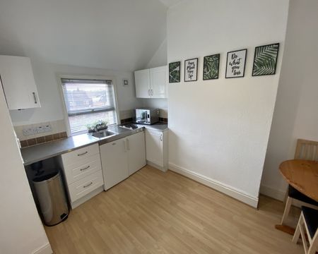 Flat 3, 95 Grafton Street – Student Accommodation Coventry - Photo 5