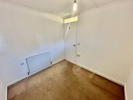 2 bedroom maisonette to rent - Photo 3