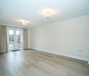3 bedroom detached house to rent - Photo 1