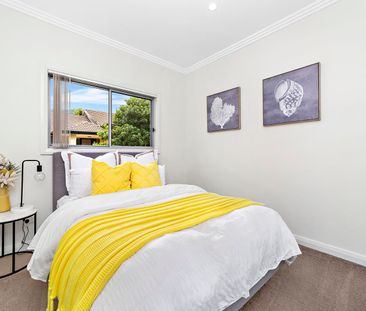 Contemporary Townhouse With Loads Of Space - Photo 6