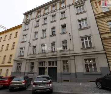 Nádherný stylový a plně vybavený byt 1+1 v centru Prahy - Fotografie 2