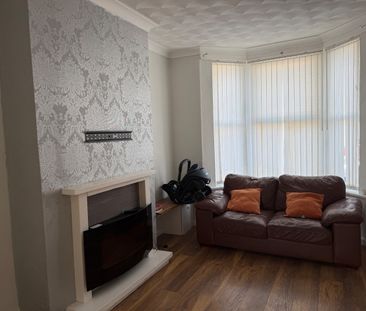 2 Bed Terraced House, Cowper St, L20 - Photo 5