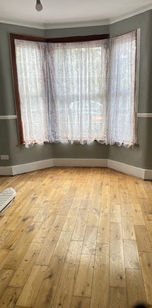 3 Bed Terraced House, Grangewood Street, E6 - Photo 1
