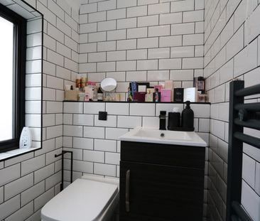 Gladstone Road, Surbiton, KT6 - Photo 3