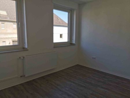 **Bezugsfertige 3-Zimmer-Wohnung mit Balkon - Foto 4