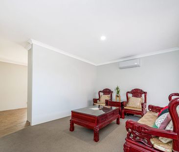 Double Catchment! Rossmoyne & Applecross school zone! Don't miss th... - Photo 3