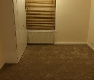 1 Bed Flat, Cahir Street, E14 - Photo 2