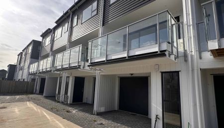 Manurewa, 3 bedrooms - Photo 2