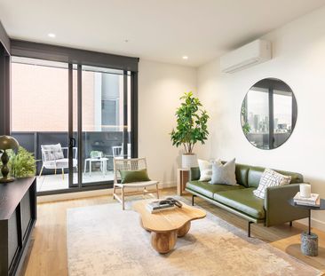 Spacious Furnished 2 Bedroom 2 Bathroom+ Up to 12 Weeks FREE rent* - Photo 1