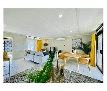 BIG BACKYARD, BRILLIANT LOCATION – READY TO MOVE IN NOW! - Photo 1