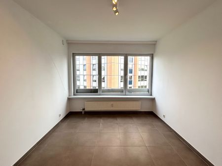 Modern, gerenoveerd appartement in hartje Leuven met 2 slaapkamers - Foto 3