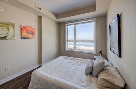 For Lease - 35 Southshore Crescent Unit# 303, Hamilton, Ontario - Photo 4