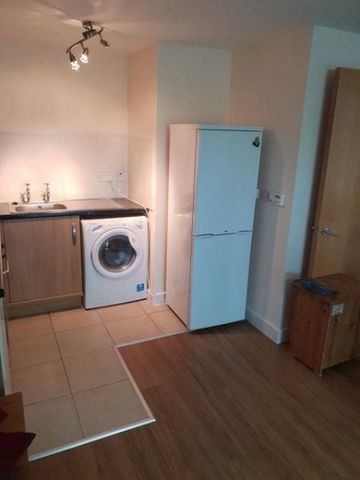 1 bedroom apartment to rent - Photo 4