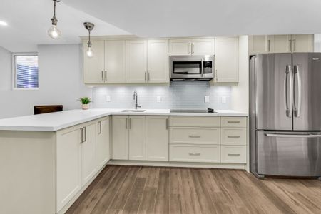 For Lease - 5463 Fudge Terrace Unit# Basement Apt, Mississauga, Ontario - Photo 4