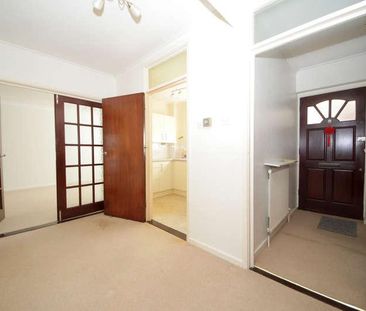 Roundhedge Way, EN2 - Photo 2