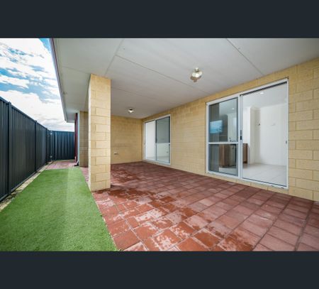 19 Selacosa Avenue, Jindalee, WA 6036 - Photo 2