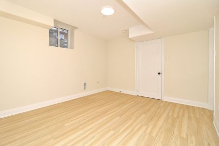 For Lease - 373 CREEK PATH Avenue, Oakville, Ontario - Photo 5