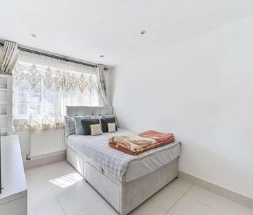 Larcombe Close, Lloyd, CR0 - Photo 6