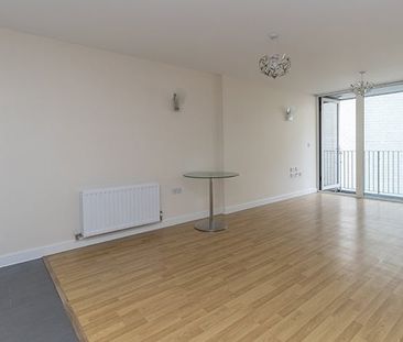 2 bedroom flat to rent - Photo 6