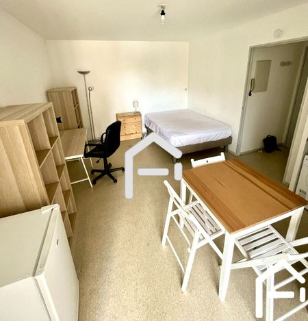 A louer : T1 bis meublé avec grand balcon - Photo 3