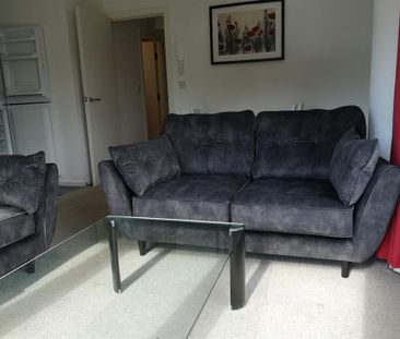 2 bedroom apartment to rent - Photo 6
