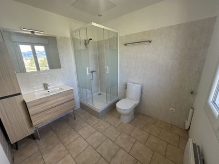 AGENCE BAZILLE - Laroque - Appartement type 2 - Photo 5