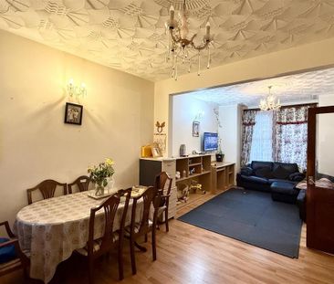 4 bedroom property to rent - Photo 1