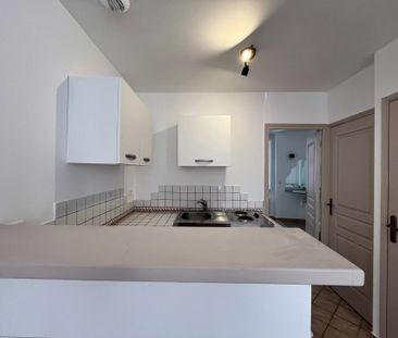 Location Appartement 2 pièces 28m² LA CIOTAT 13600 - Photo 5