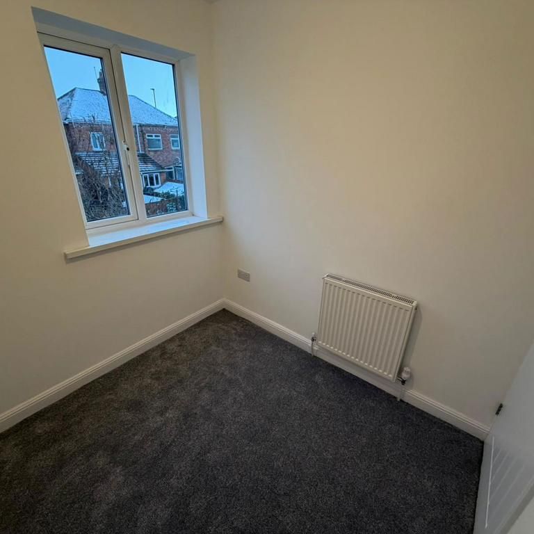 3 bedroom semi-detached house to rent - Photo 1