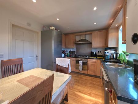 Thomas Close, LE3, Braunstone - Photo 2