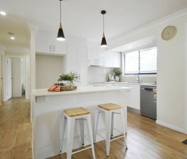 FOUR BEDROOM HOME ON LARGE BLOCK - GREAT LOCATION! - Photo 6