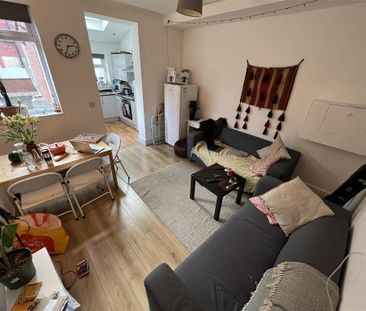 5 bedroom terraced house to rent - Photo 1