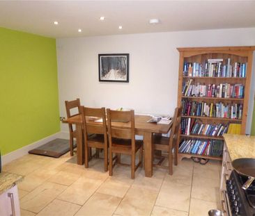 3 bedroom end of terrace house to rent - Photo 6