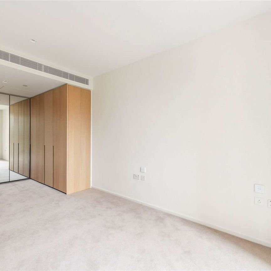 Bright one bedroom apartment in Lillie Square. - Photo 1