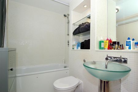 1 bedroom apartment to rent - Photo 4