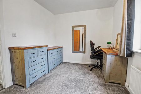 2 Bedroom House to let - Photo 3